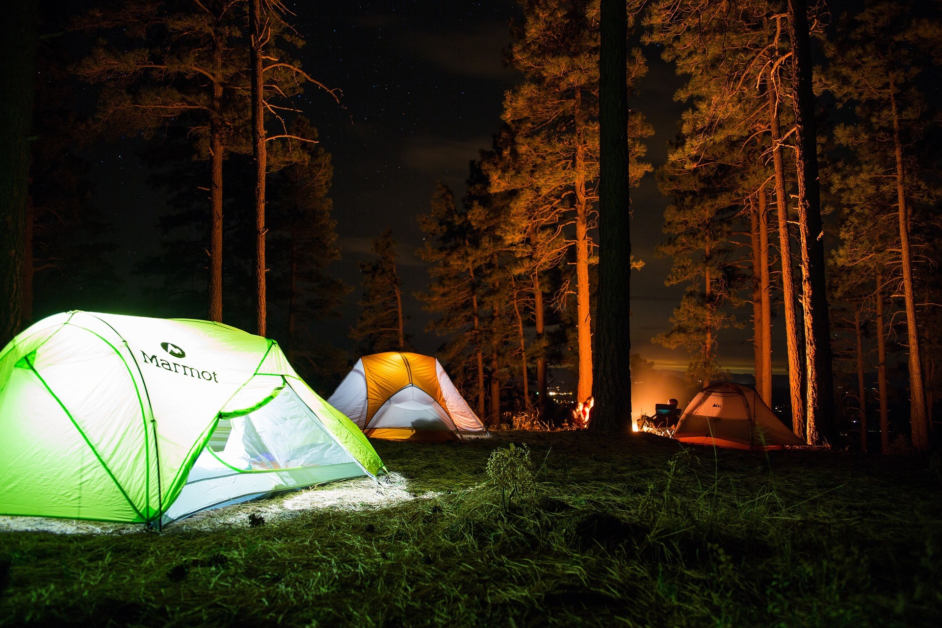 Travel Tents Huts